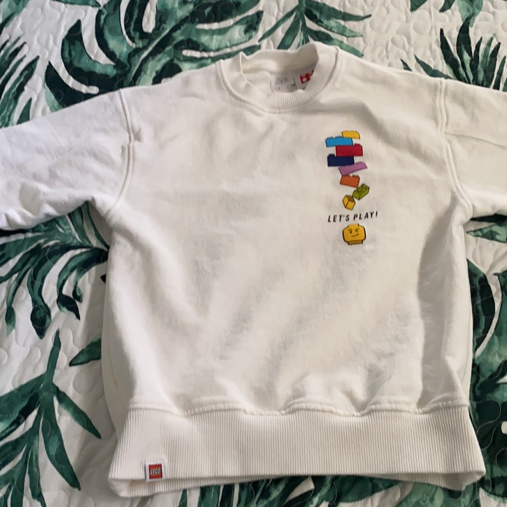 Boys Size 8 Lego sweater